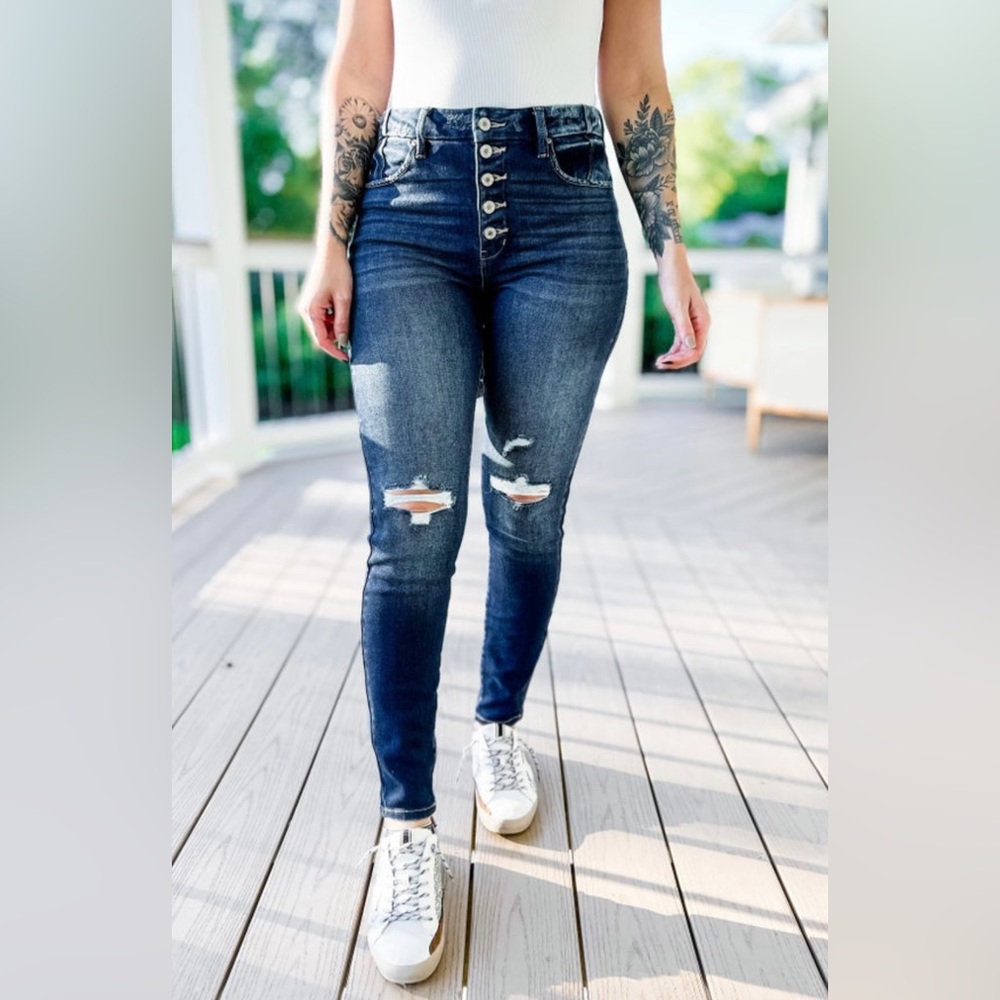 Kancan skinny fit button fly distressed jeans